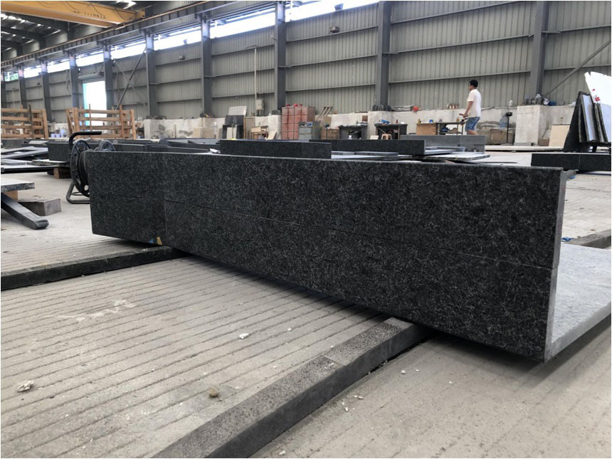 ���Ӽ��Ź���